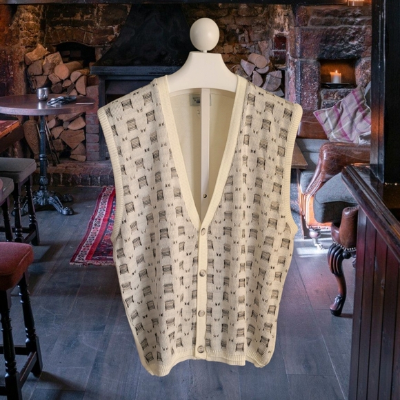 Willow Other - Willow 90s Cream and Black Patterned Cardigan
